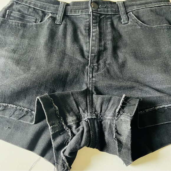 Hollister Black High-Rise Jean Shorts Distressed Denim Style Size 30 Size 11/10 - Picture 7 of 10